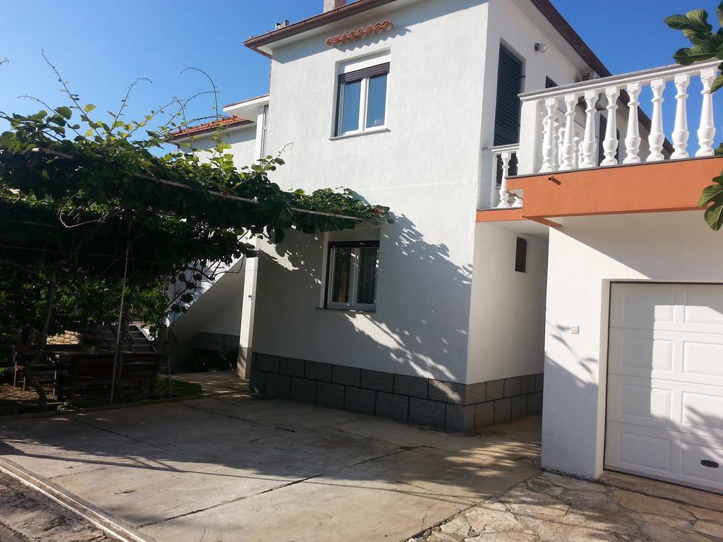 Apartments Bella Evita *